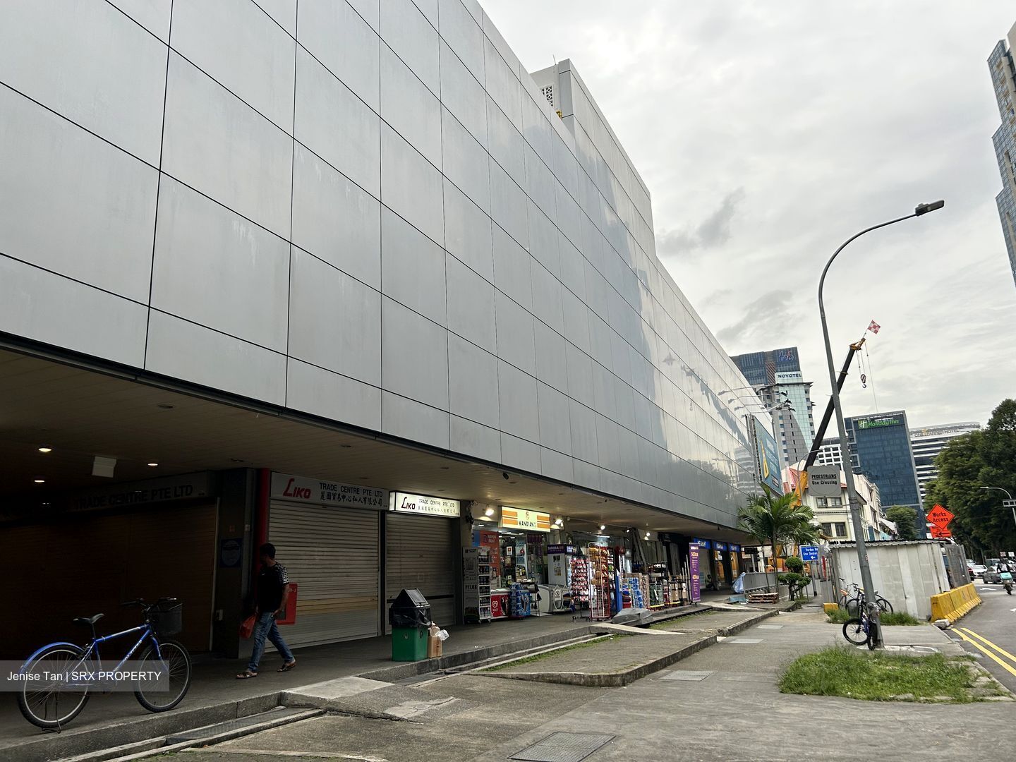 Jalan Besar Plaza (D8), Shop House #506820011